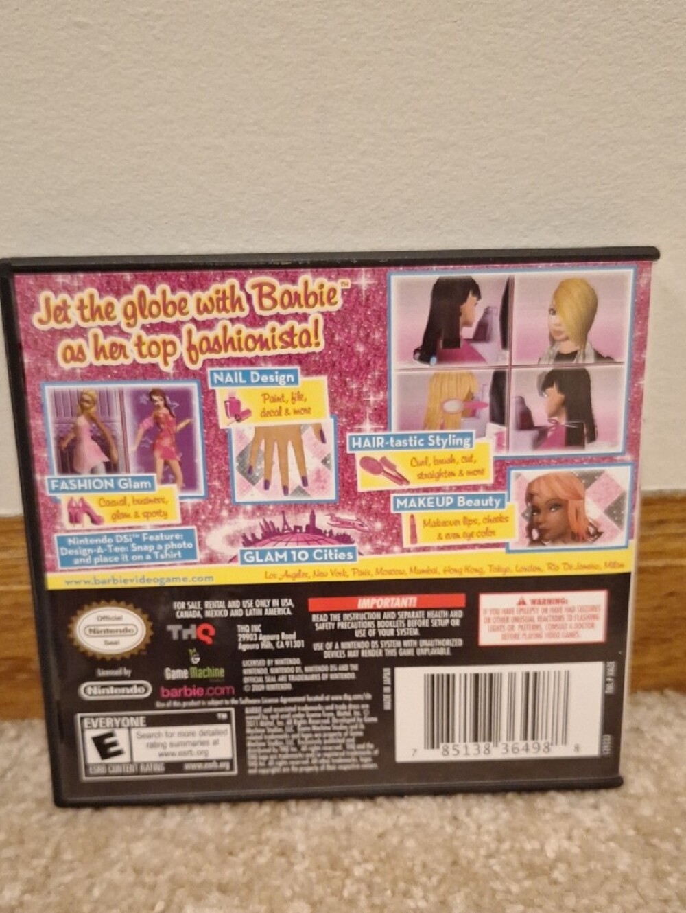 Nintendo DS Barbie Jet Set & Style! Game - Picture 3 of 6